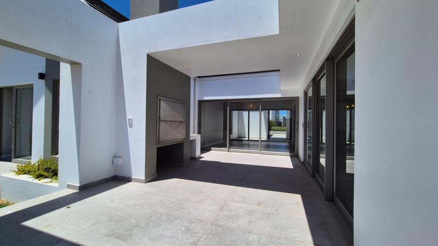 2 Bedroom Property for Sale in Langebaan Country Estate Western Cape